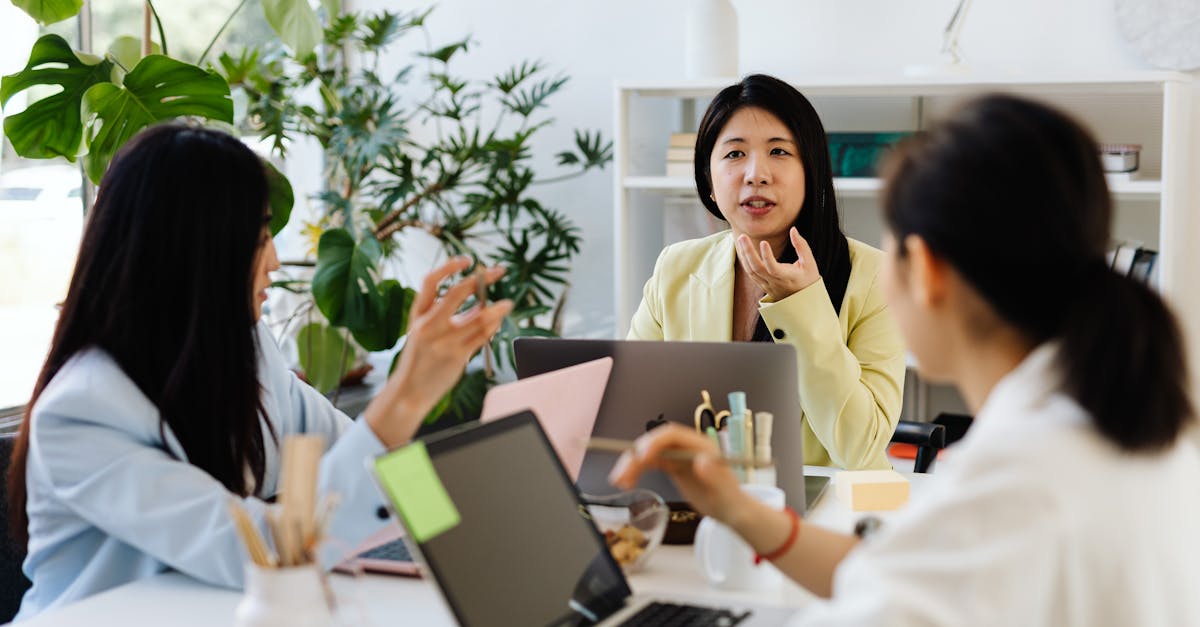 摩登4华苑代理公司注册